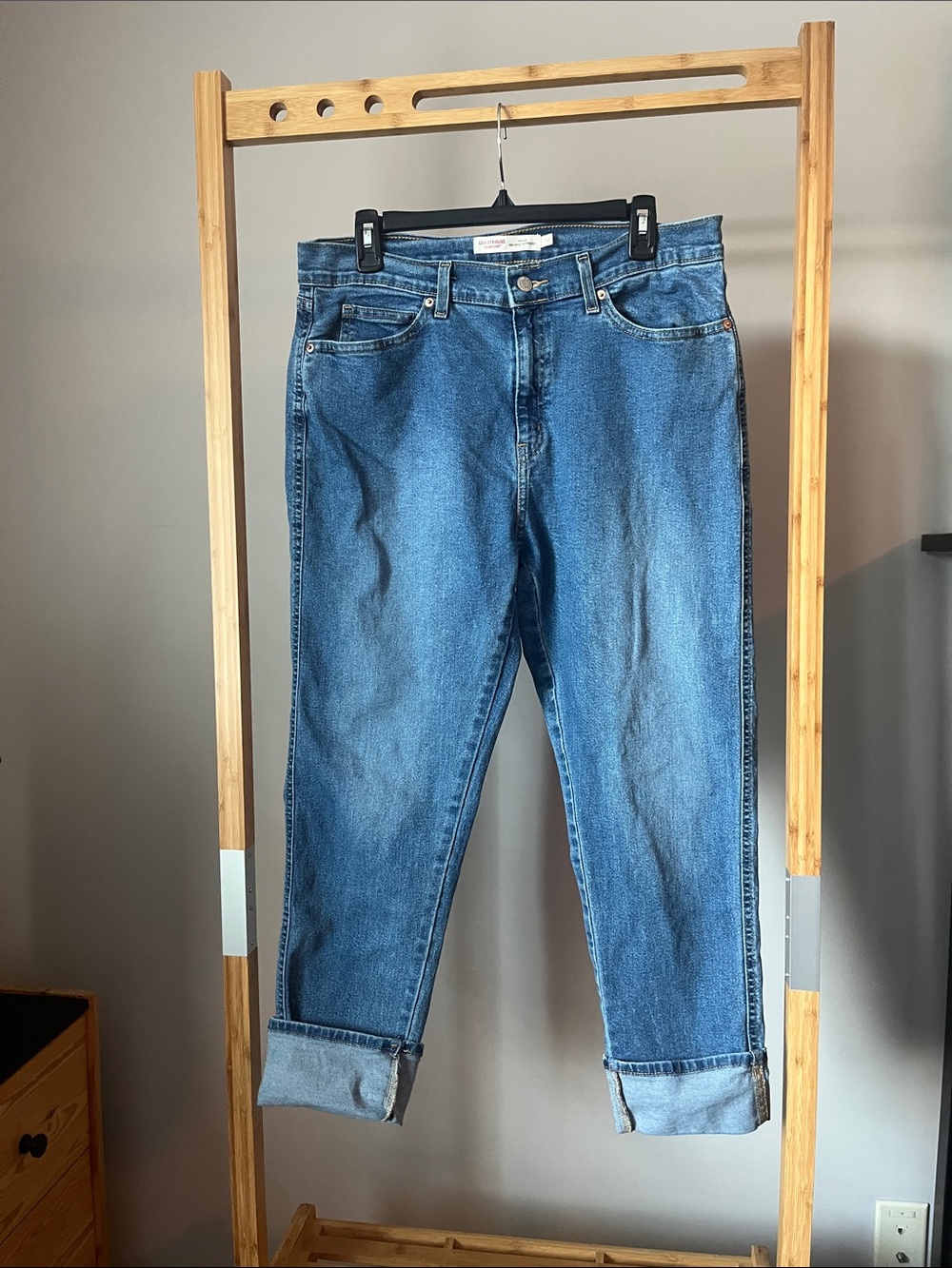 Levi's Men’s Mid-Blue Straight Jeans